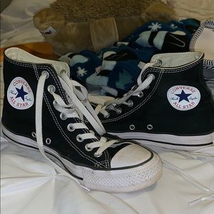 Black converse